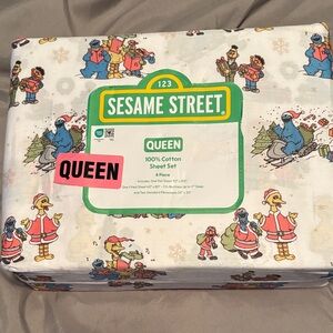 Sesame Street Queen Sheet Set - Festive Multi-Color brand new